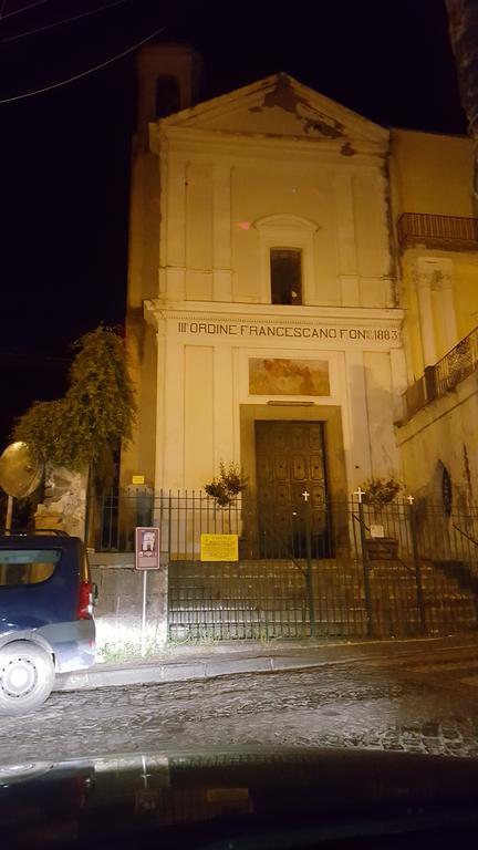 Апартаменти Villino Angela A Sant'Anna Boscotrecase Екстер'єр фото